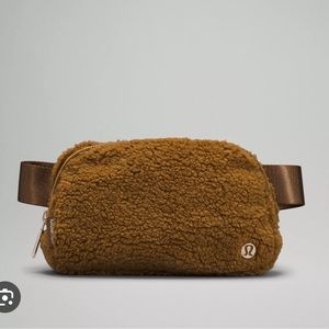 lululemon brown sherpa belt bag